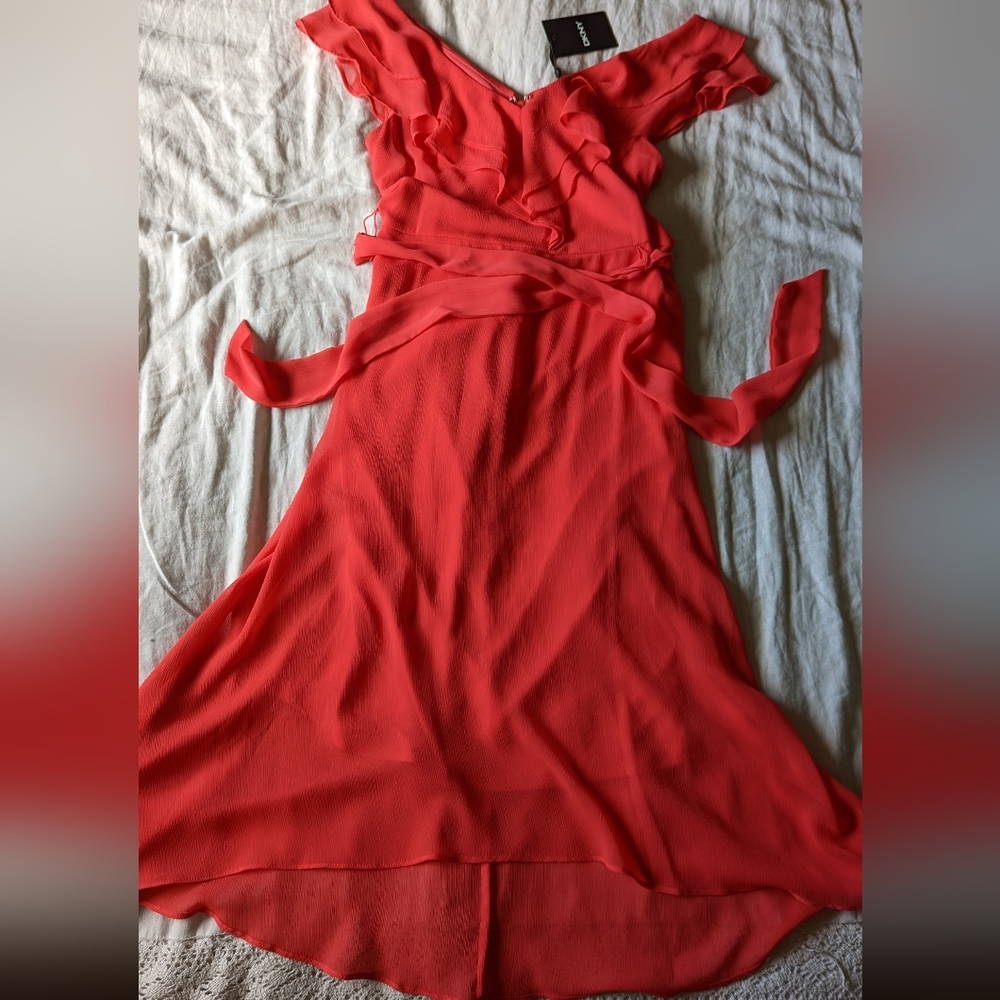 NWT DKNY Ruffled crepon dress 4 coral - Picture 3 of 6